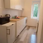 Ideale Fur Geschaftsreisende, Studenten, Monteure In * Essen