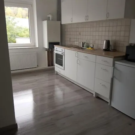 Ideale Fur Geschaftsreisende, Studenten, Monteure In *