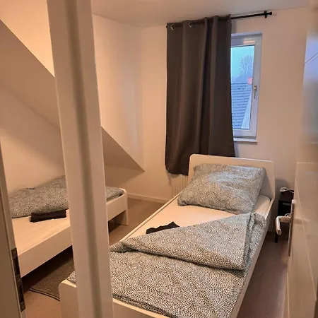 Ideale Fur Geschaftsreisende, Studenten, Monteure In * Essen