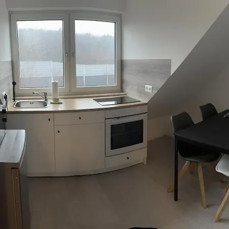 Ideale Fur Geschaftsreisende, Studenten, Monteure In *