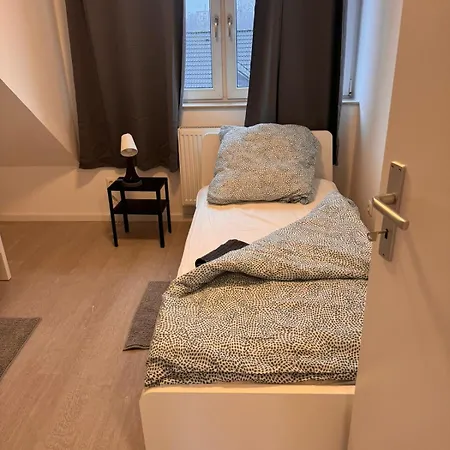 Ideale Fur Geschaftsreisende, Studenten, Monteure In